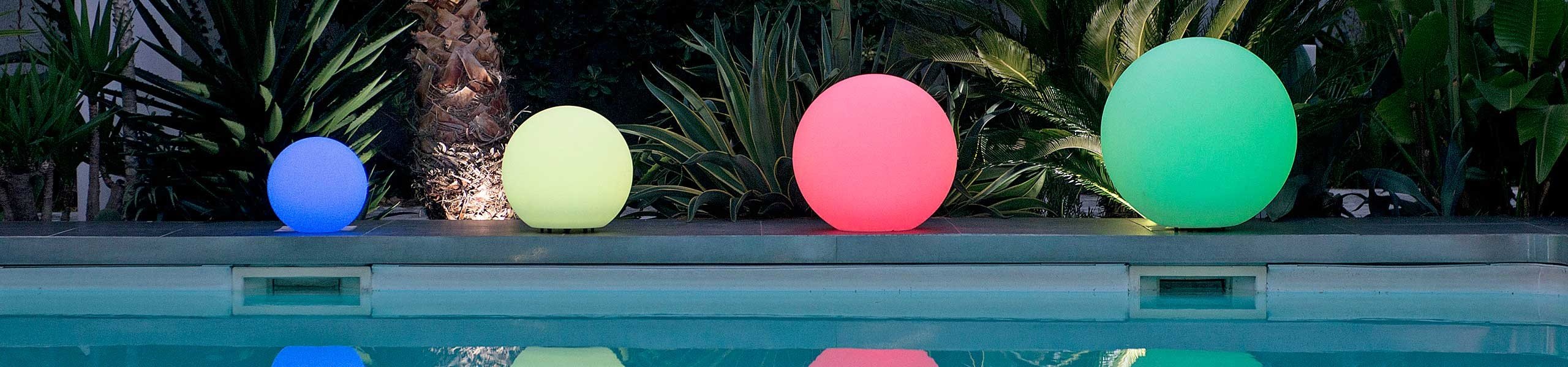 Boules lumineuses piscine