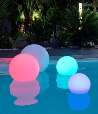 Boule lumineuse couleur changeante sans fil Bobby Ø 40